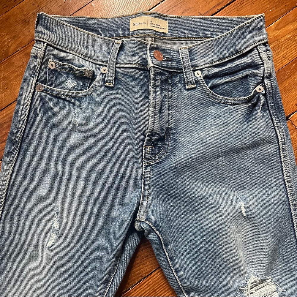 Gap High Rise Jeans - Picture 2 of 5